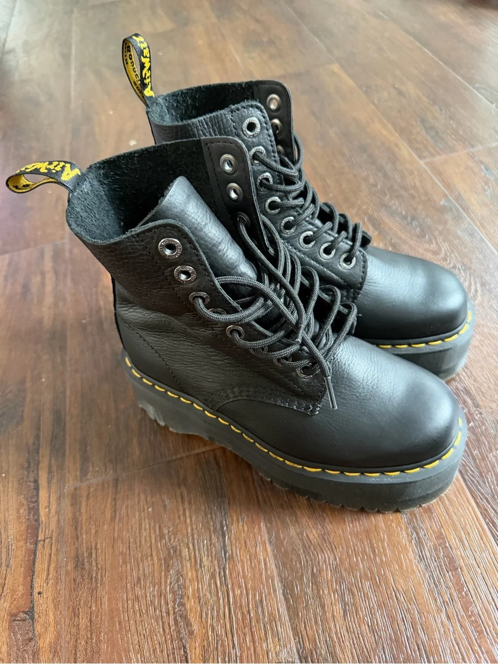Dr. Martens 1460 PASCAL MAX LEATHER PLATFORM BOOTS Size 7 (EU38) BRAND NEW